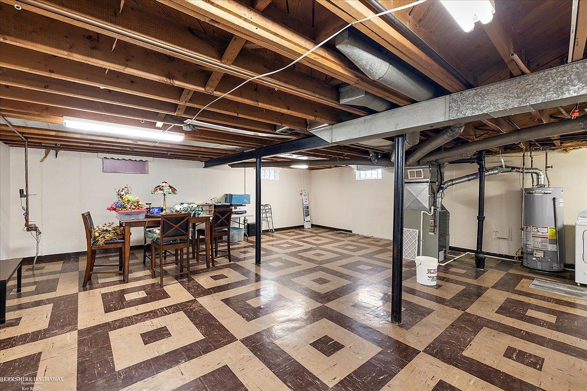 Eastpointe, Michigan 48021, United States, 3 Bedrooms Bedrooms, ,1 BathroomBathrooms,Residential,Pending,114556