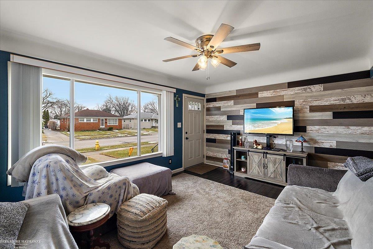 Eastpointe, Michigan 48021, United States, 3 Bedrooms Bedrooms, ,1 BathroomBathrooms,Residential,Pending,114556