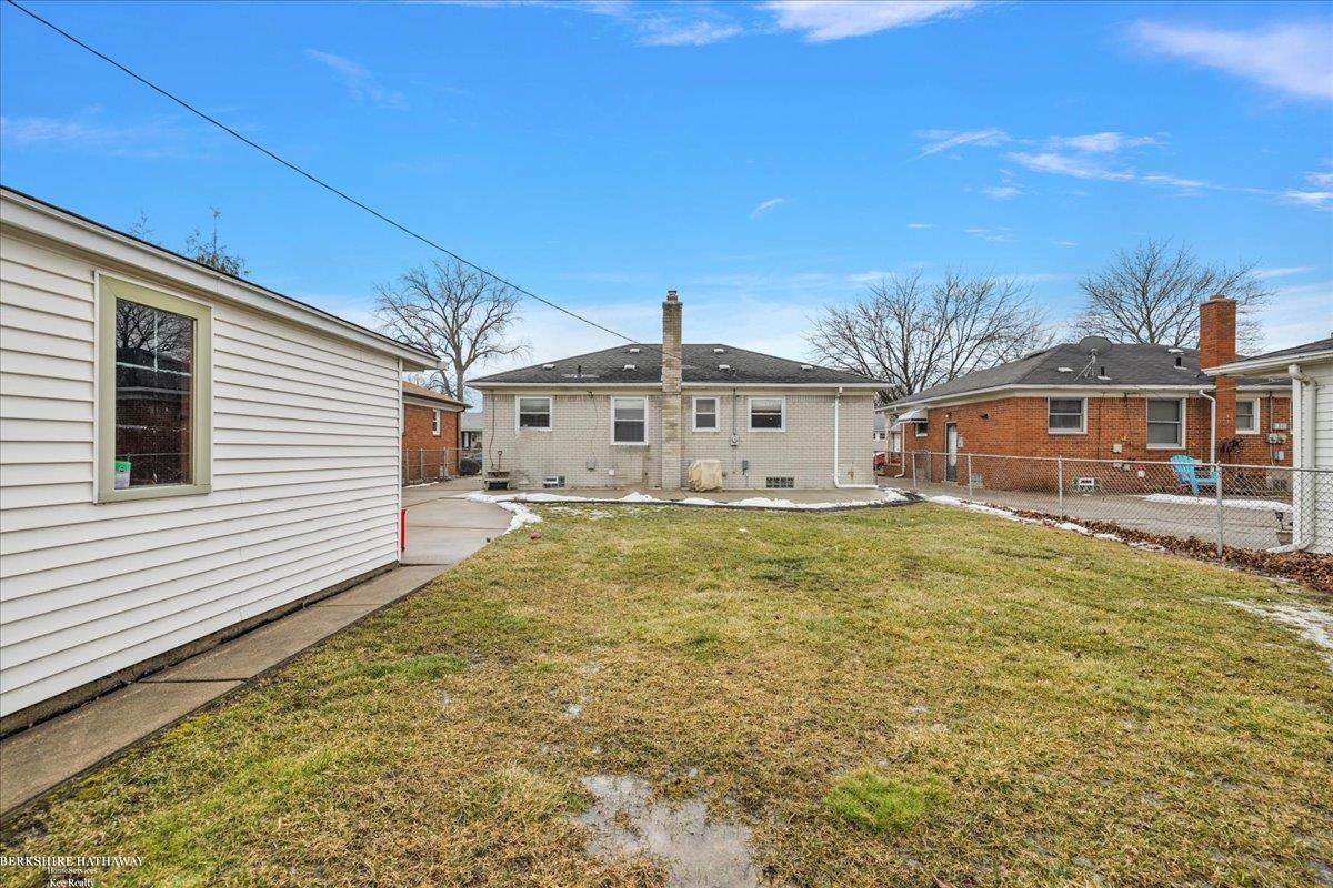 Eastpointe, Michigan 48021, United States, 3 Bedrooms Bedrooms, ,1 BathroomBathrooms,Residential,Pending,114556