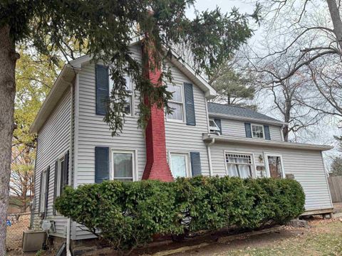 A home in Lapeer