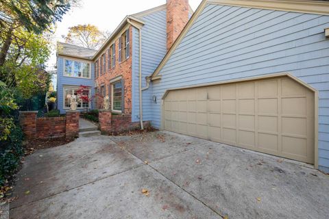 A home in Grosse Pointe Farms