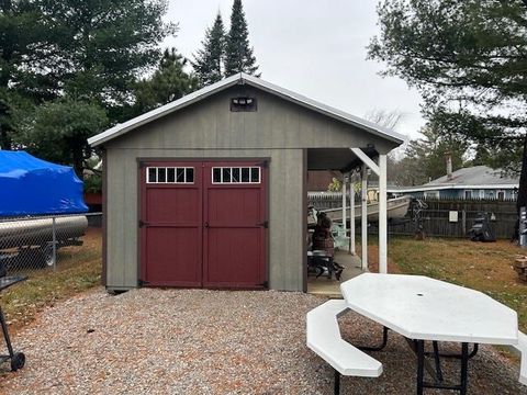 A home in Saint Helen