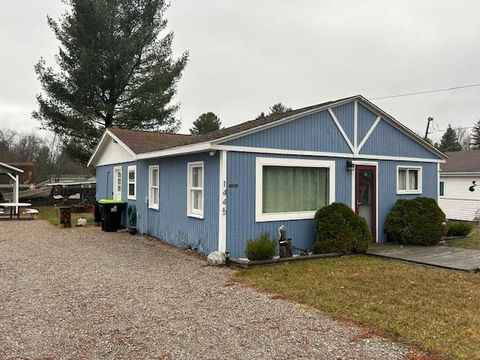 A home in Saint Helen