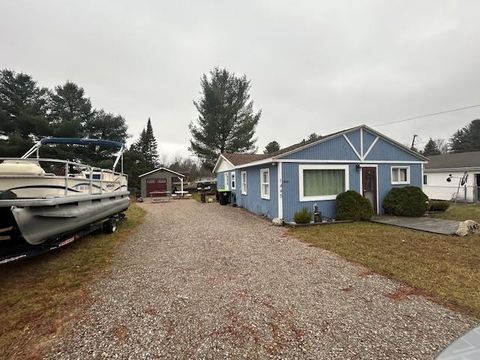 A home in Saint Helen