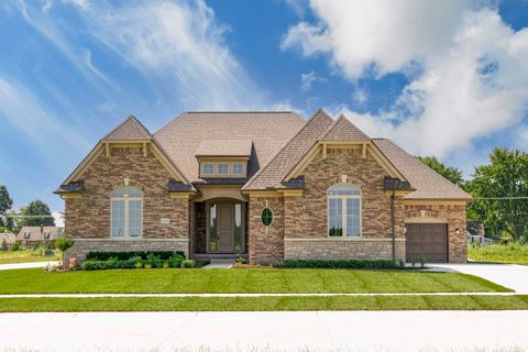 A home in Commerce Twp