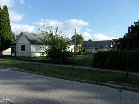 A home in Marine City