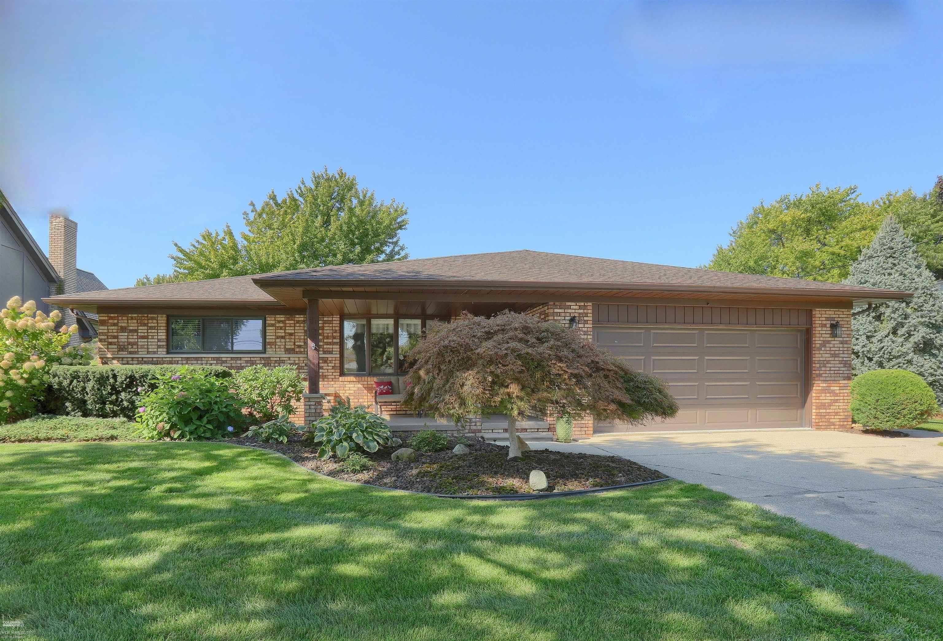 View Harrison Twp, MI 48045 house