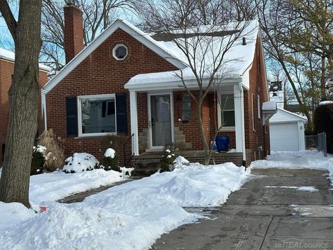 A home in Grosse Pointe Farms