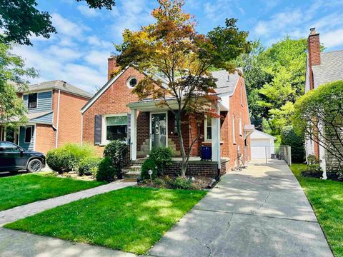 A home in Grosse Pointe Farms