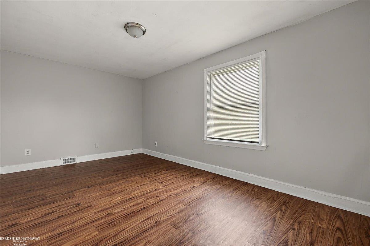 Detroit, Michigan 48224, United States, 4 Bedrooms Bedrooms, ,2 BathroomsBathrooms,Residential,Active,185969