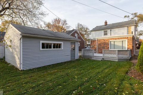 A home in Grosse Pointe Woods