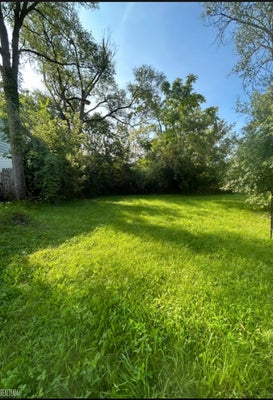 422 E FOSS AVE, FLINT, MI 48505 - Image 24bbcf3129d7cc637dcd73178432250b/726636232
