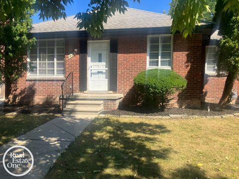 A home in Grosse Pointe Woods