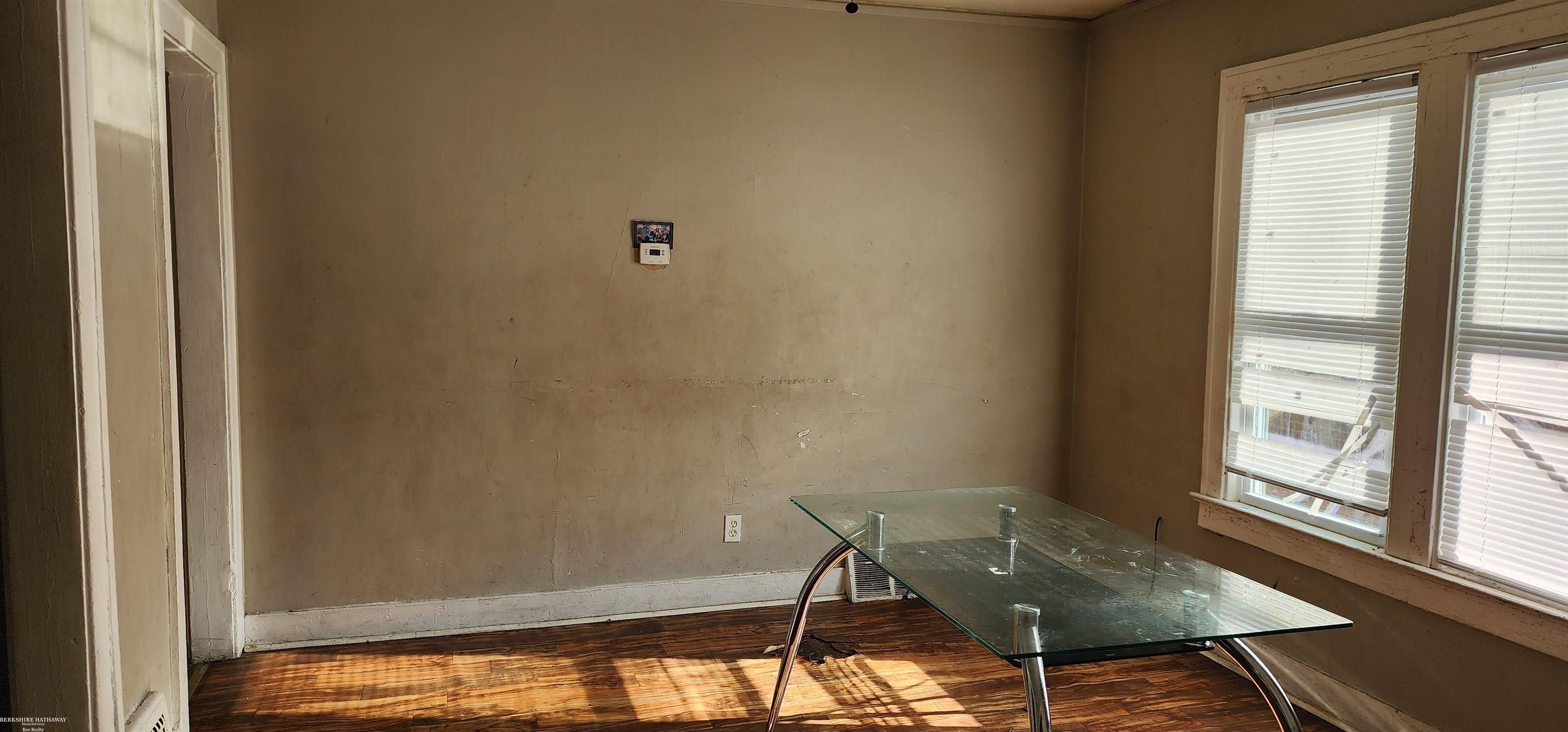 Detroit, Michigan 48227, United States, 3 Bedrooms Bedrooms, ,2 BathroomsBathrooms,Residential,Active,32262