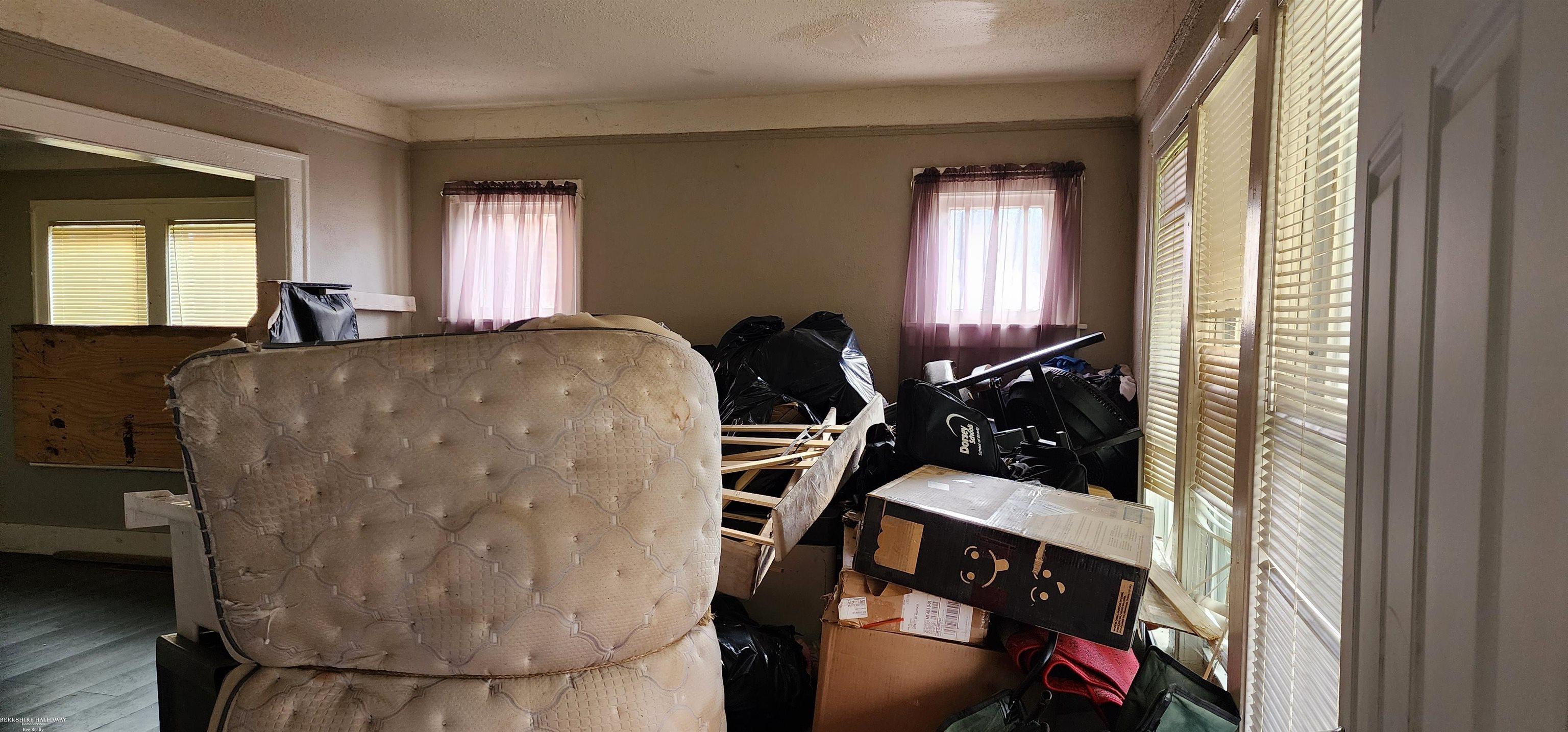 Detroit, Michigan 48227, United States, 3 Bedrooms Bedrooms, ,2 BathroomsBathrooms,Residential,Active,32262