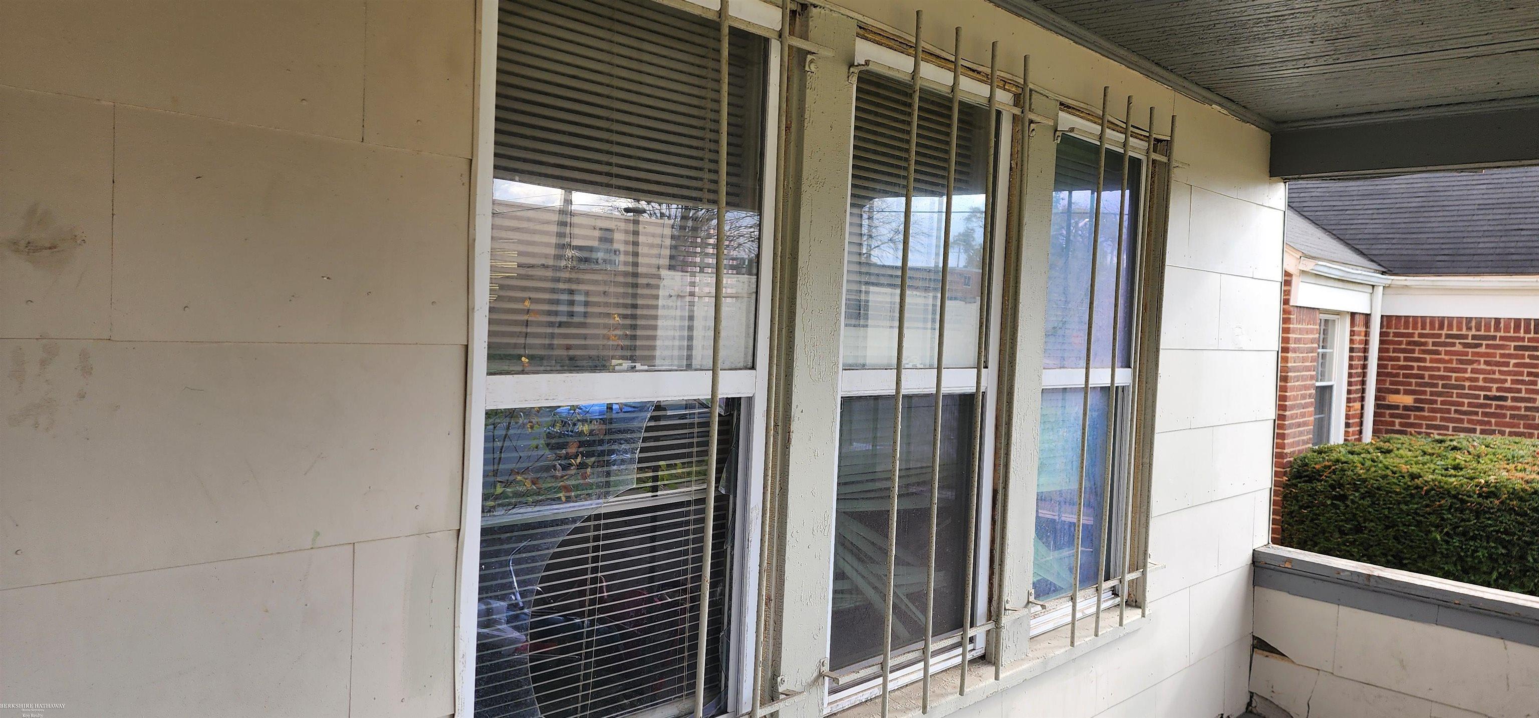 Detroit, Michigan 48227, United States, 3 Bedrooms Bedrooms, ,2 BathroomsBathrooms,Residential,Active,32262