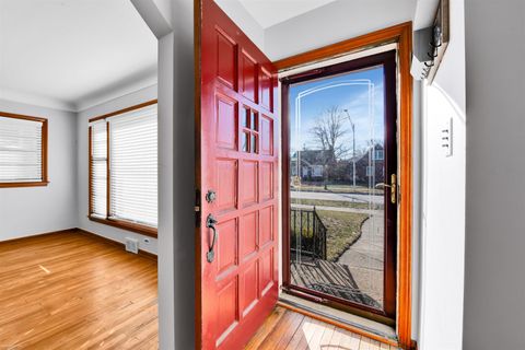 A home in Harper Woods