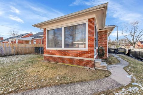 A home in Harper Woods