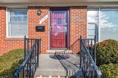 A home in Harper Woods