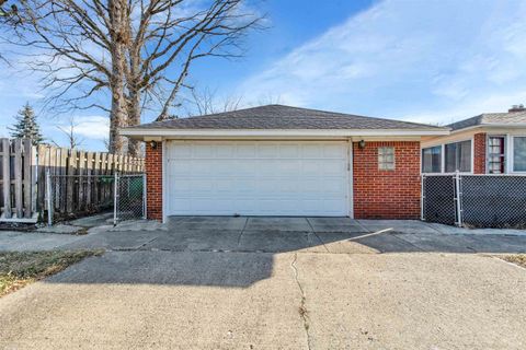 A home in Harper Woods