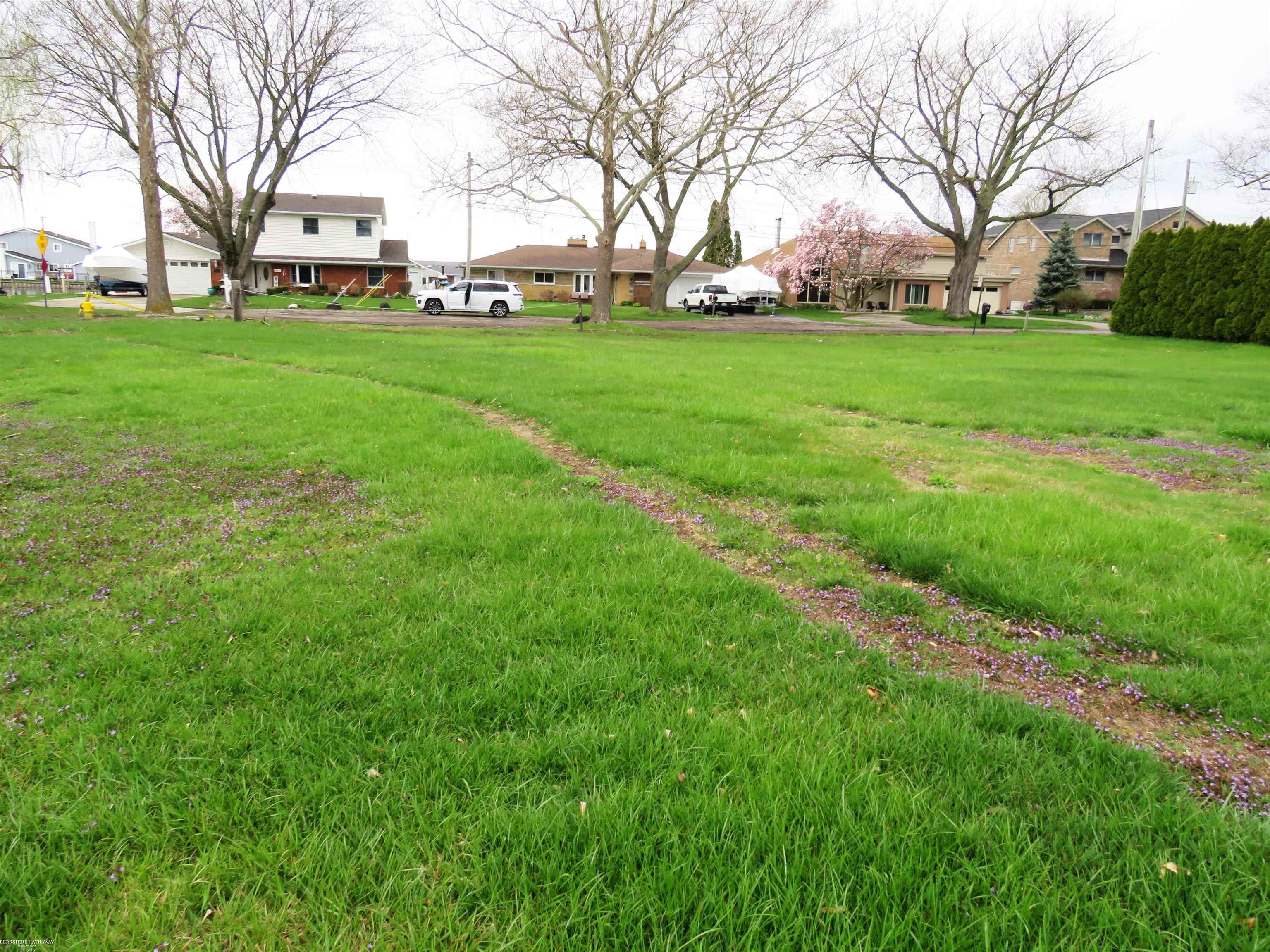 Harrison Township, Michigan 48045, United States, ,Land,Active,33208