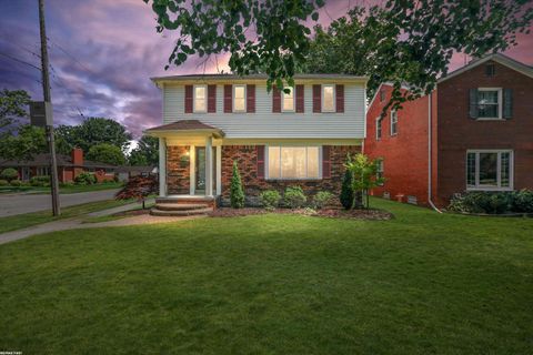 A home in Grosse Pointe Woods