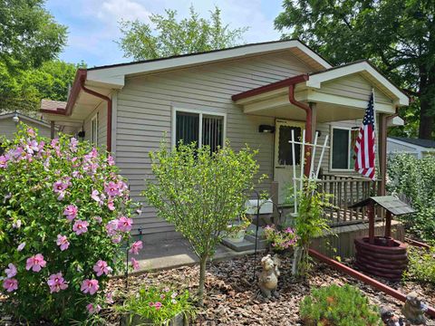 A home in Mount Clemens