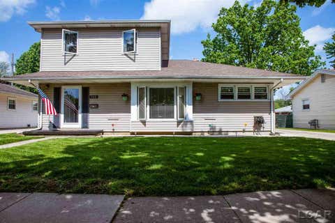 Photo for 942 Jefferson Ct.