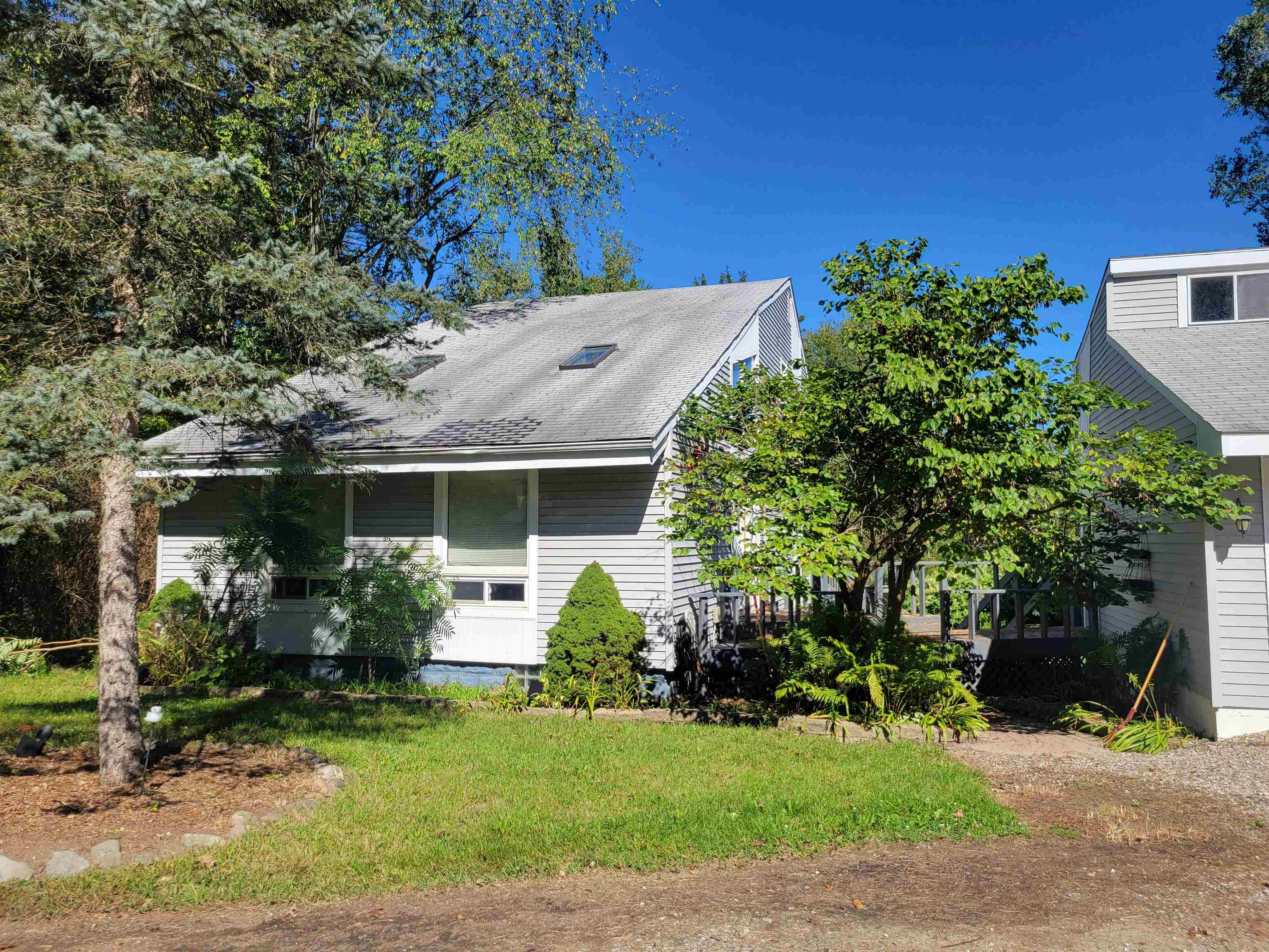 View Howell, MI 48843 house