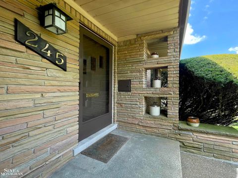 A home in Grosse Pointe Farms