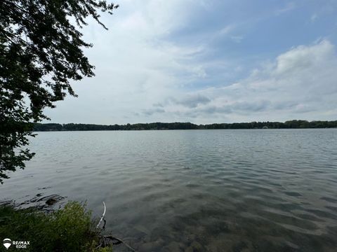 A home in Lapeer