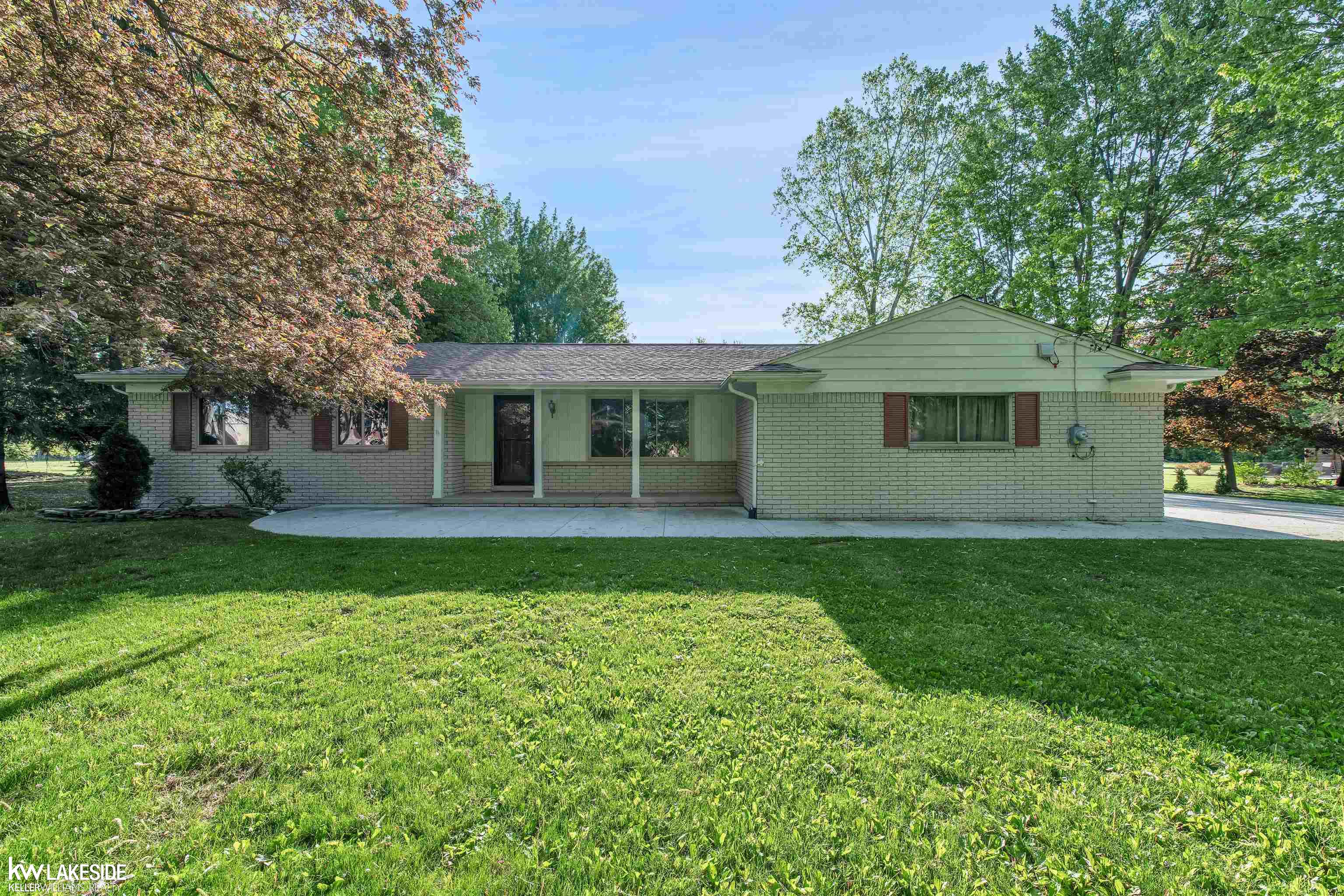 Photo 3 of 66 of 3580 Fernleigh Dr. house