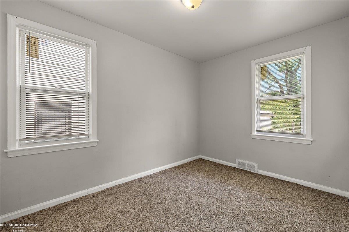 Detroit, Michigan 48219, United States, 3 Bedrooms Bedrooms, ,1 BathroomBathrooms,Residential,Active,144397