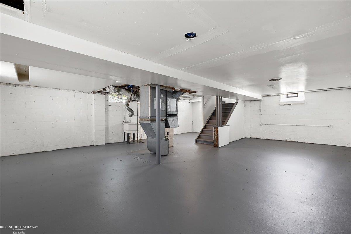 Detroit, Michigan 48219, United States, 3 Bedrooms Bedrooms, ,1 BathroomBathrooms,Residential,Active,144397