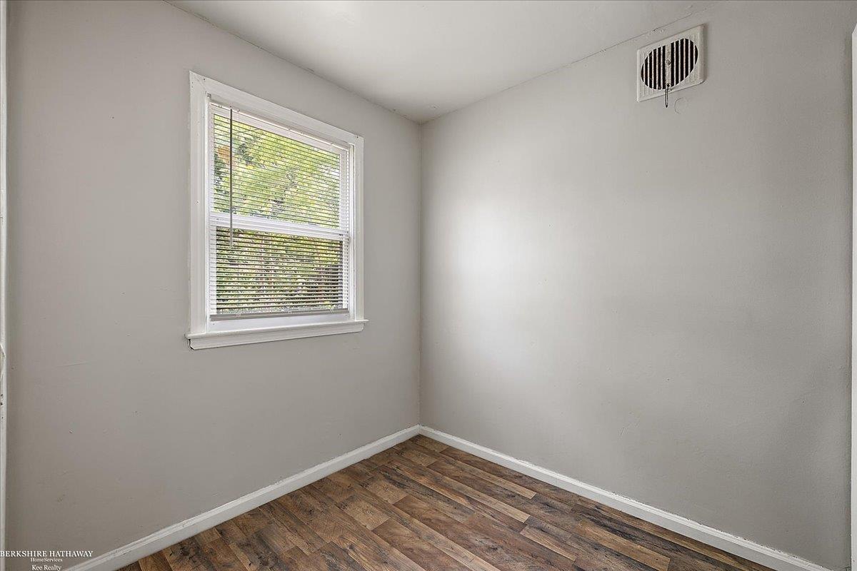 Detroit, Michigan 48219, United States, 3 Bedrooms Bedrooms, ,1 BathroomBathrooms,Residential,Active,144397