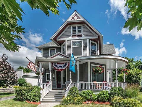 Photo for 309 W Pottawatamie