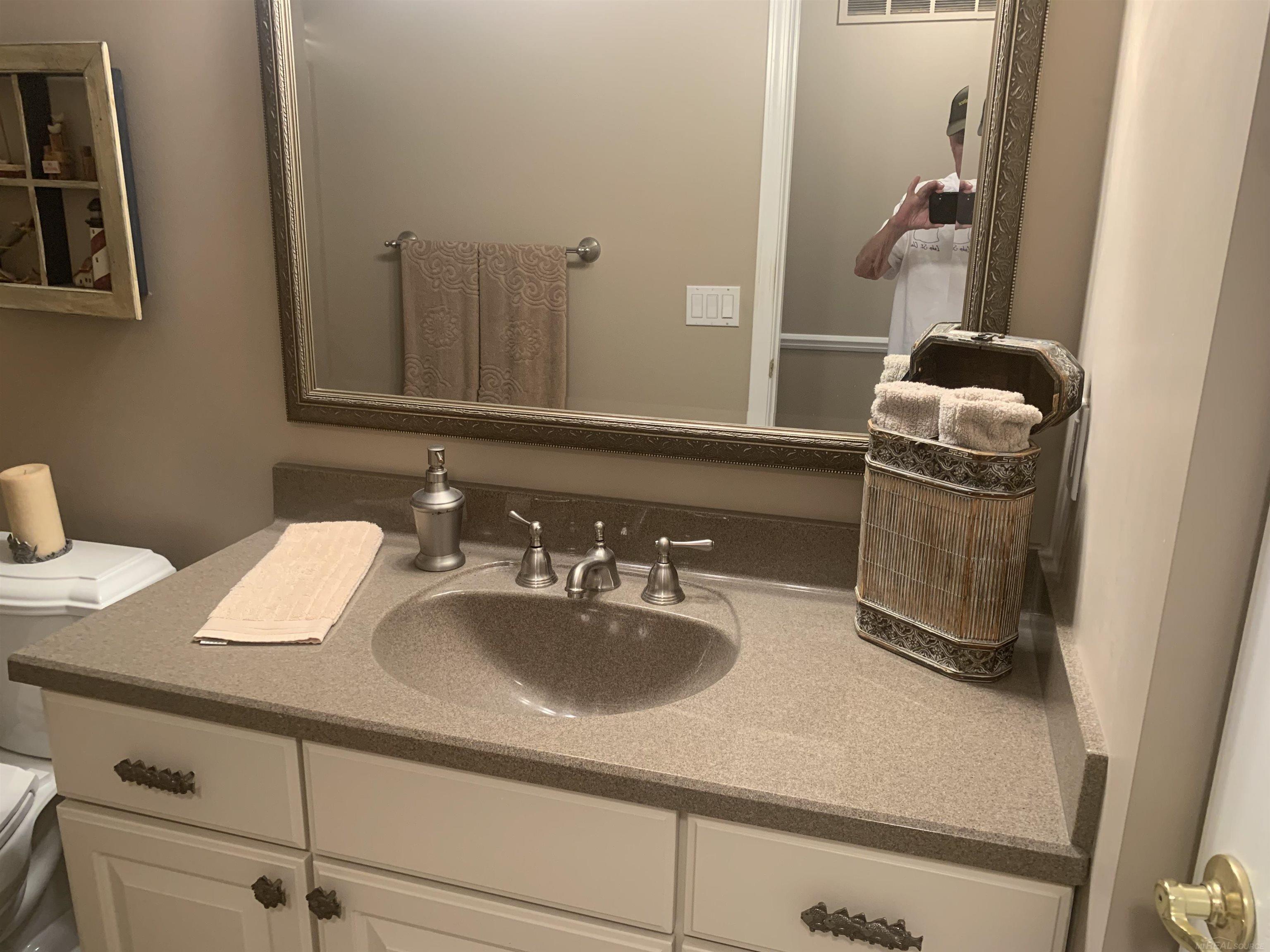 Photo 11 of 24 of 37882 Jefferson Avenue condo