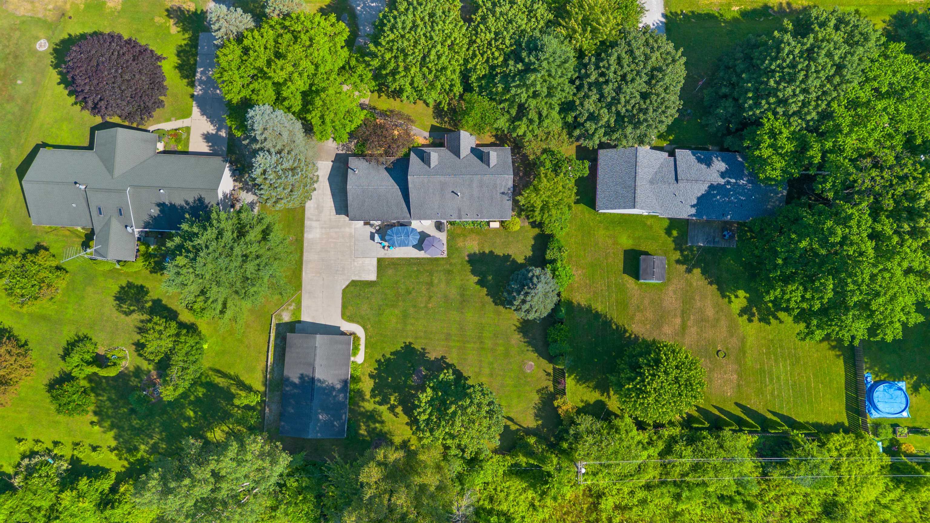 Clyde, Michigan 48049, United States, 4 Bedrooms Bedrooms, ,3 BathroomsBathrooms,Residential,Active,182427