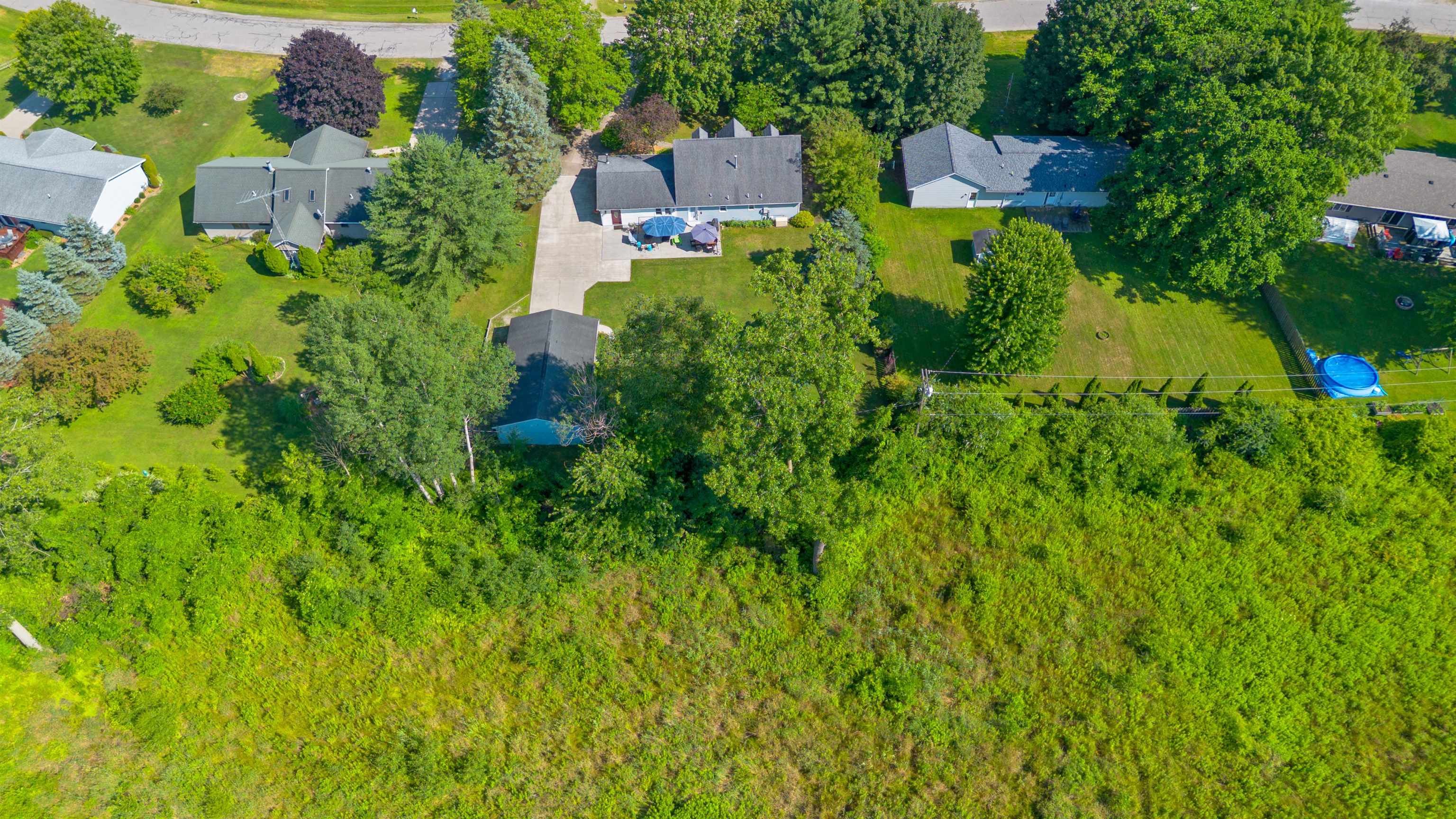 Clyde, Michigan 48049, United States, 4 Bedrooms Bedrooms, ,3 BathroomsBathrooms,Residential,Active,182427