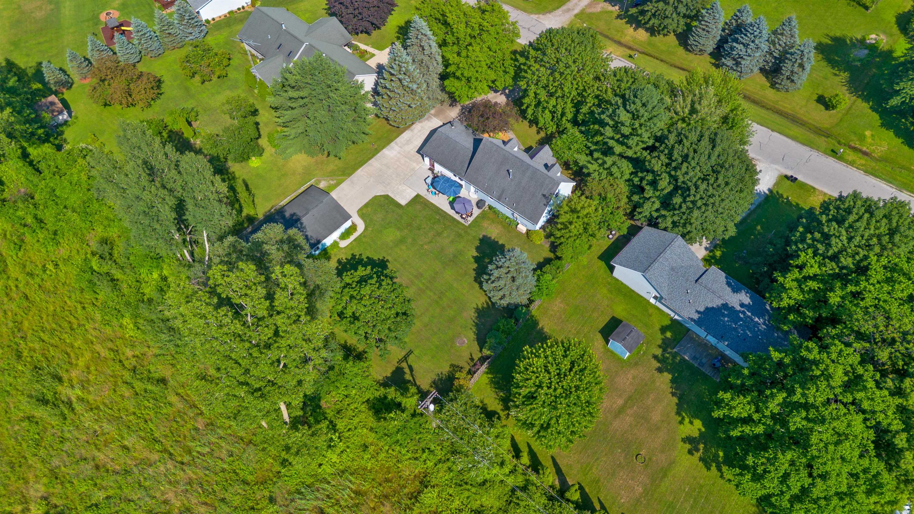 Clyde, Michigan 48049, United States, 4 Bedrooms Bedrooms, ,3 BathroomsBathrooms,Residential,Active,182427