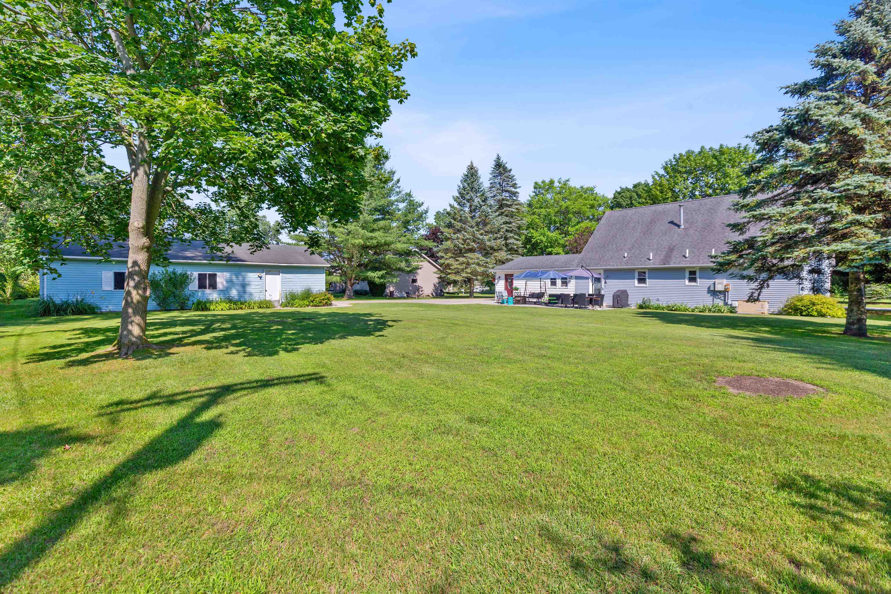 Clyde, Michigan 48049, United States, 4 Bedrooms Bedrooms, ,3 BathroomsBathrooms,Residential,Active,182427