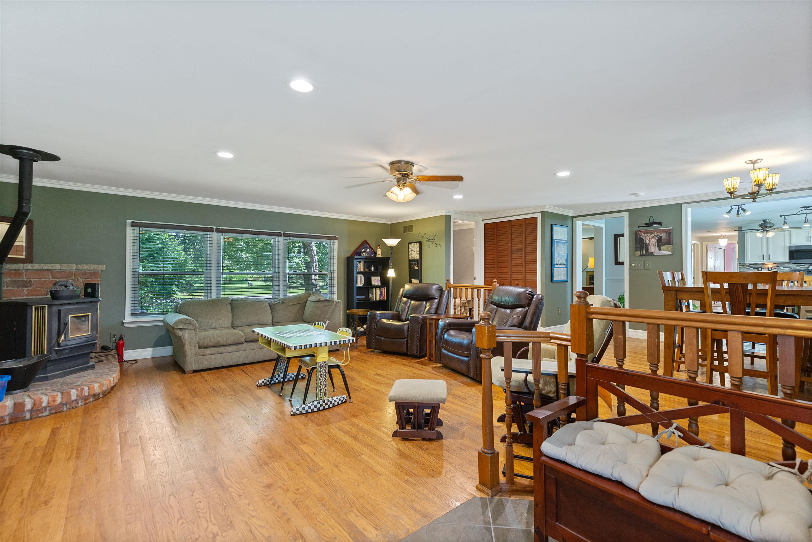 Clyde, Michigan 48049, United States, 4 Bedrooms Bedrooms, ,3 BathroomsBathrooms,Residential,Active,182427