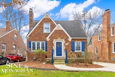 A home in Grosse Pointe Woods