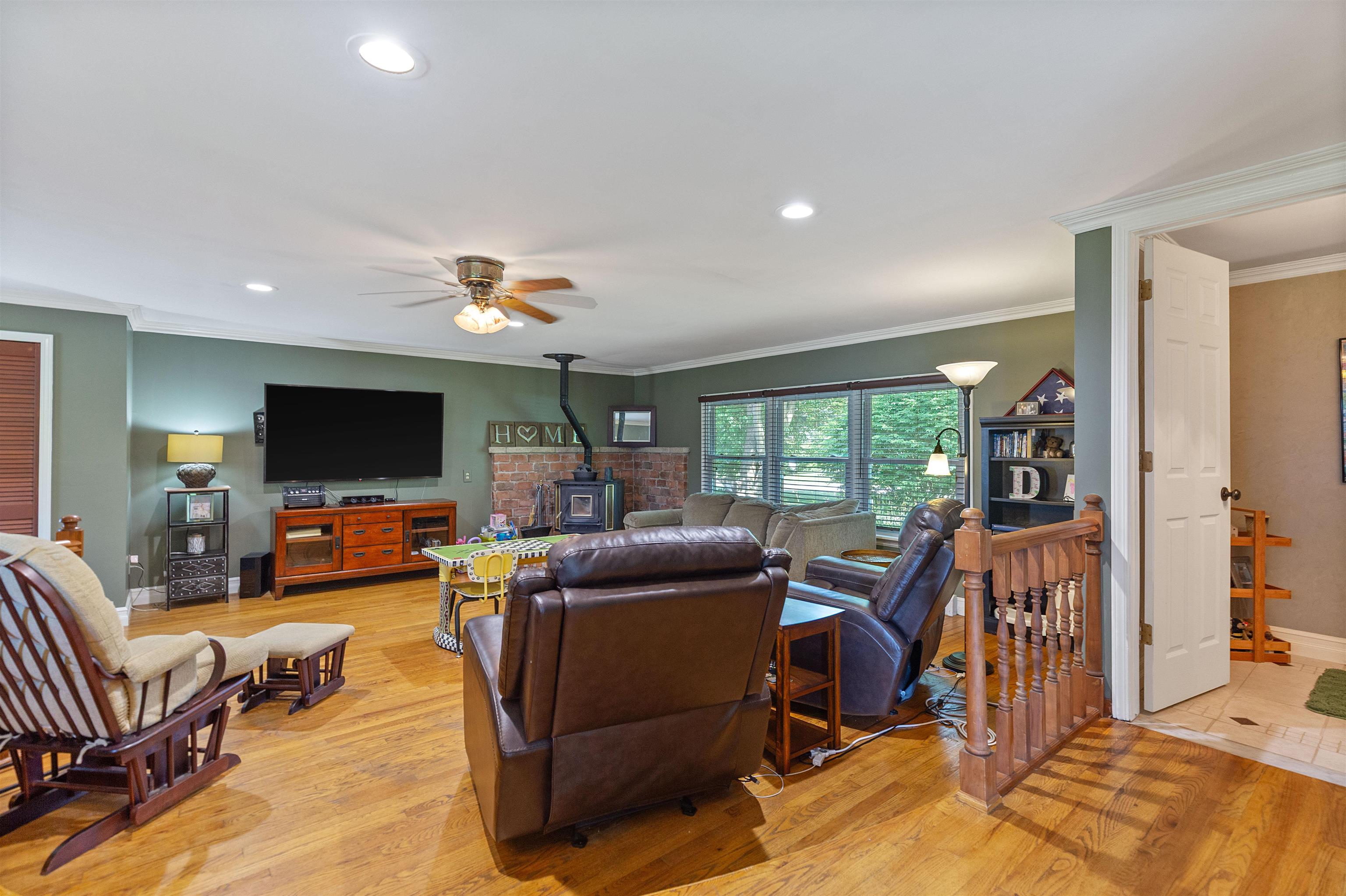 Clyde, Michigan 48049, United States, 4 Bedrooms Bedrooms, ,3 BathroomsBathrooms,Residential,Active,172706