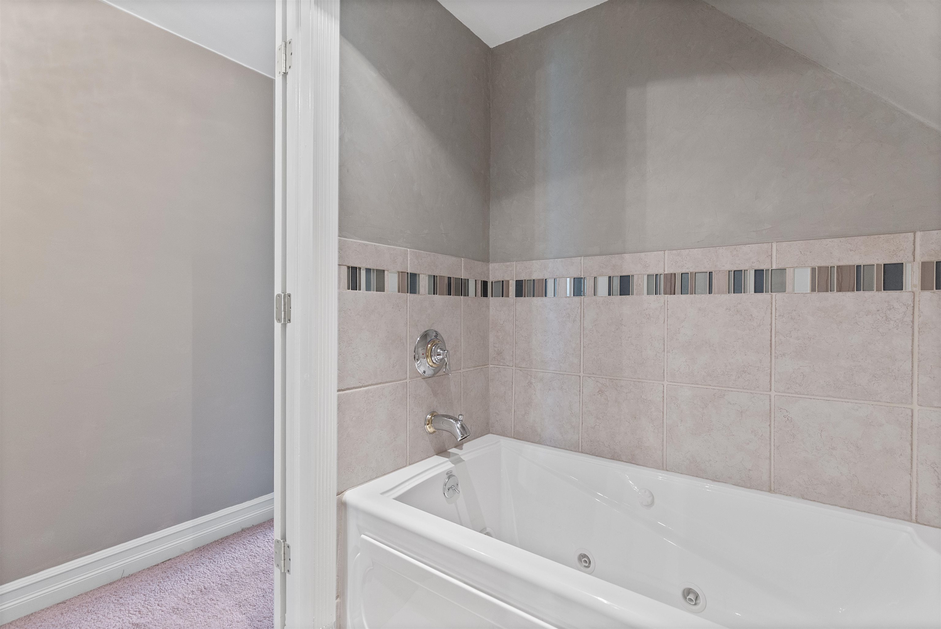 Clyde, Michigan 48049, United States, 4 Bedrooms Bedrooms, ,3 BathroomsBathrooms,Residential,Active,172706