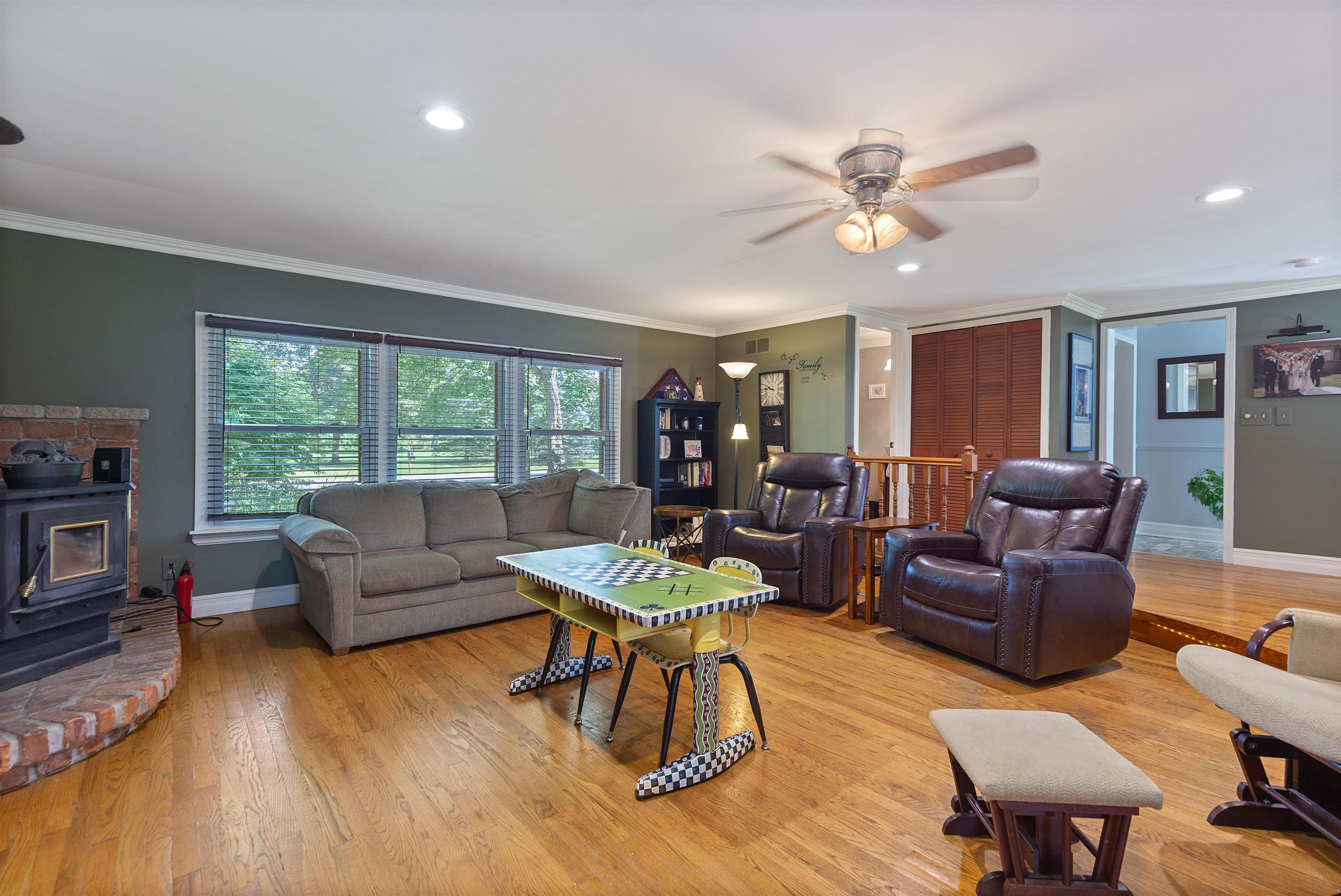 Clyde, Michigan 48049, United States, 4 Bedrooms Bedrooms, ,3 BathroomsBathrooms,Residential,Active,172706