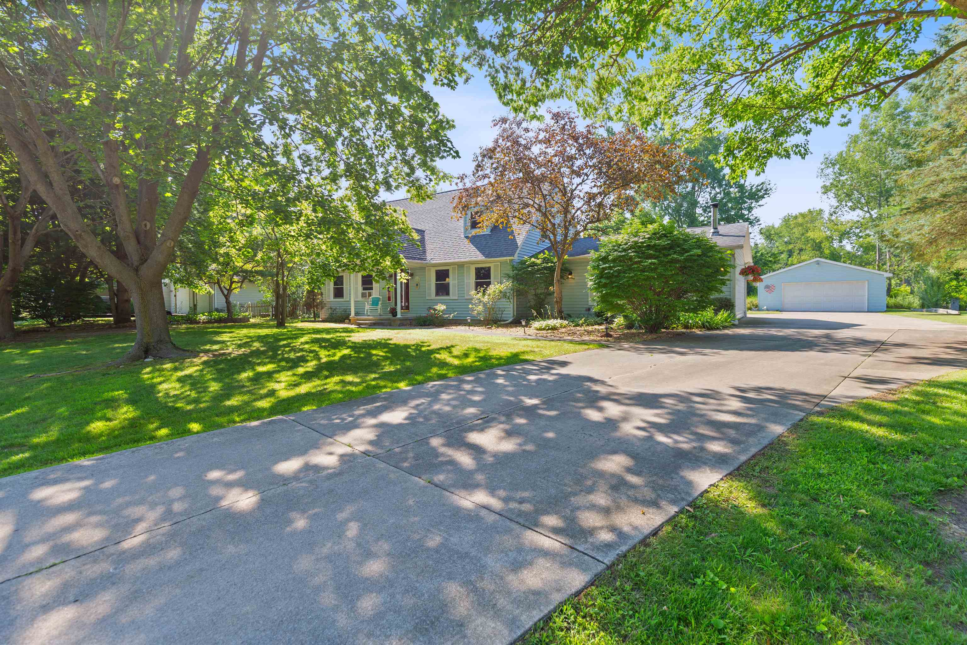 Clyde, Michigan 48049, United States, 4 Bedrooms Bedrooms, ,3 BathroomsBathrooms,Residential,Active,172706