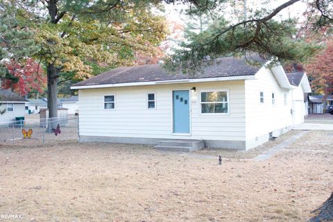 A home in Prudenville