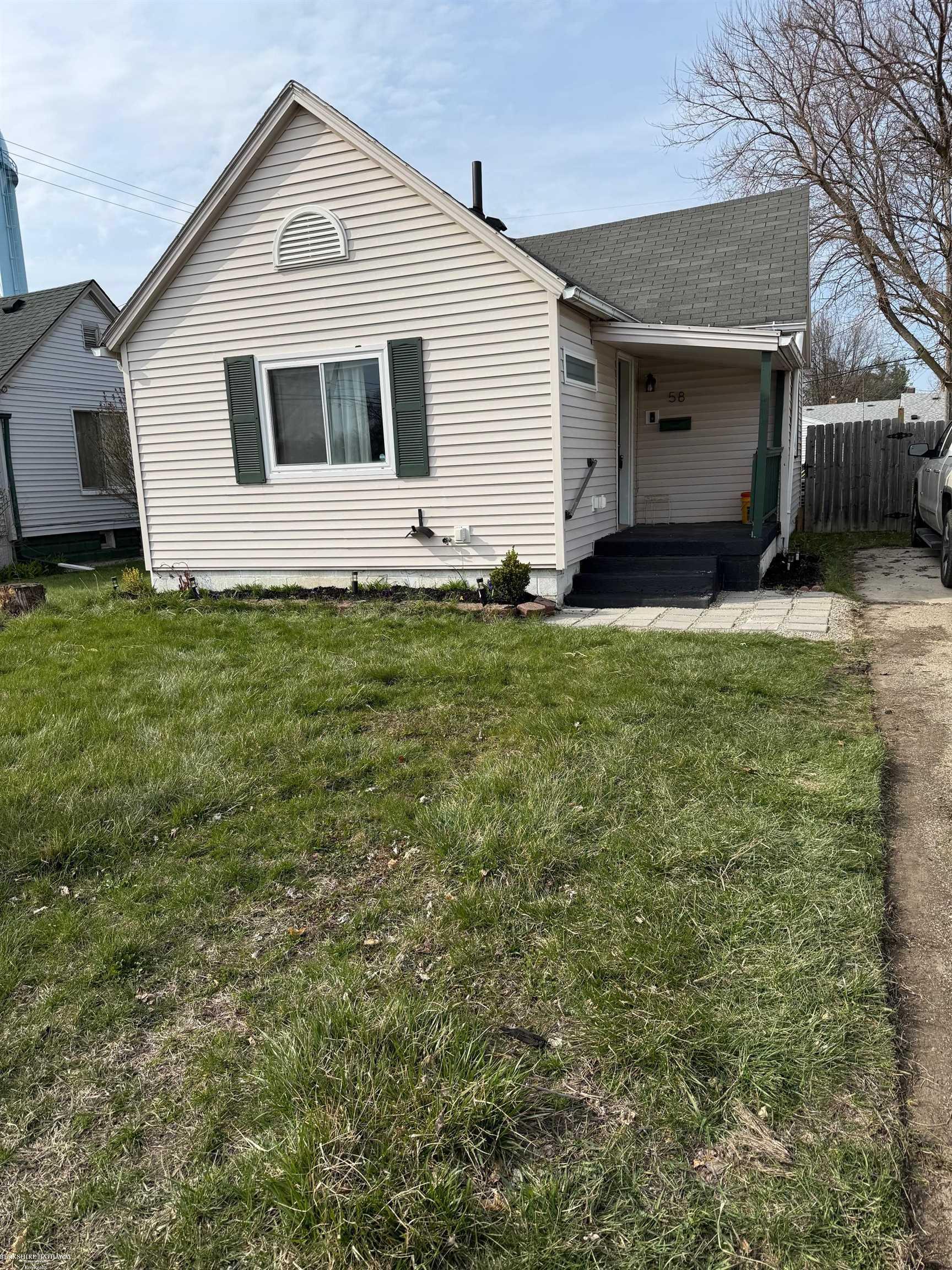 Mount Clemens, Michigan 48043, United States, 2 Bedrooms Bedrooms, ,2 BathroomsBathrooms,Residential,Active,12939