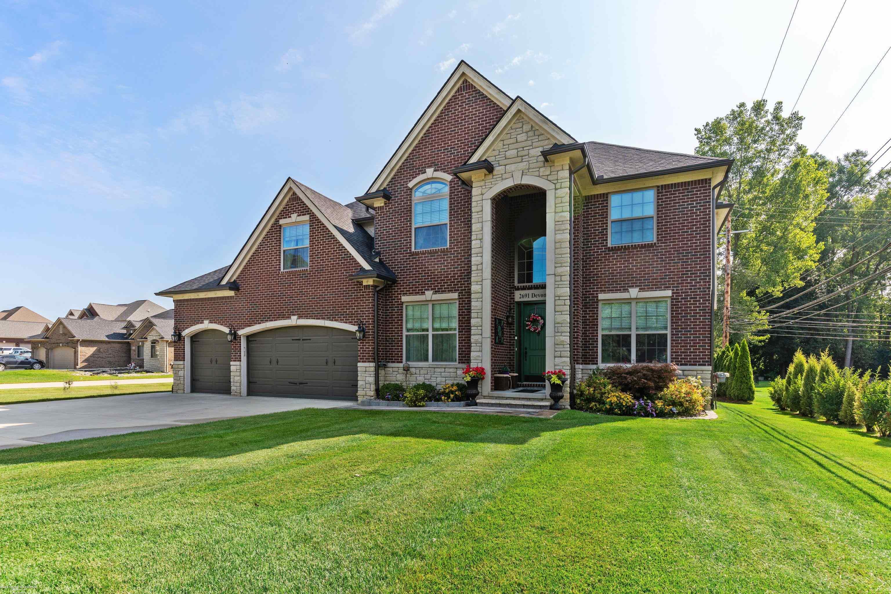 Rochester Hills, Michigan 48309, United States, 4 Bedrooms Bedrooms, ,4 BathroomsBathrooms,Residential,Active,112645